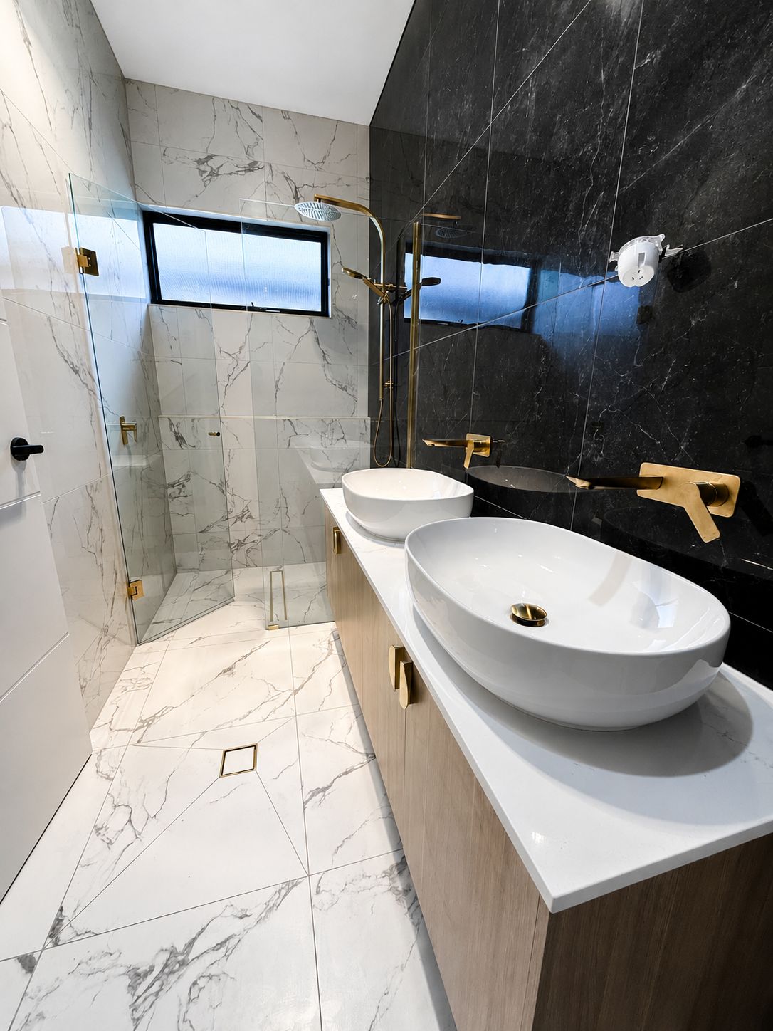 Wall & Floor Tiling